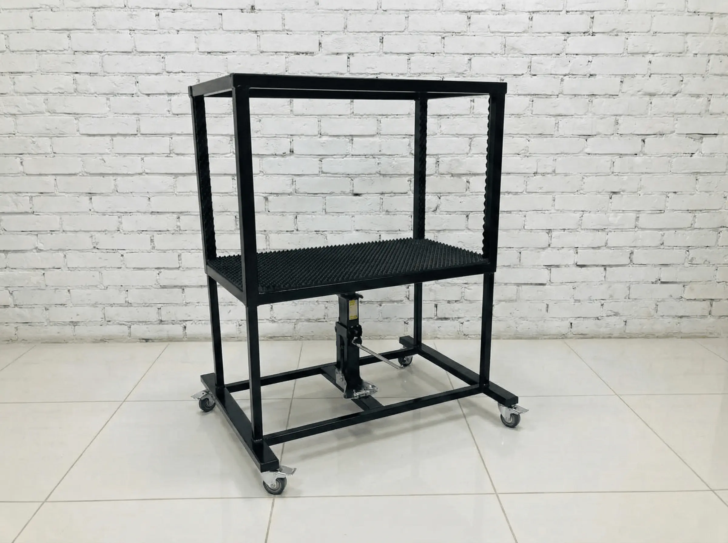 Подкатной стол-телега PDR для снятия автомобильных дверей - общий вид на колесах