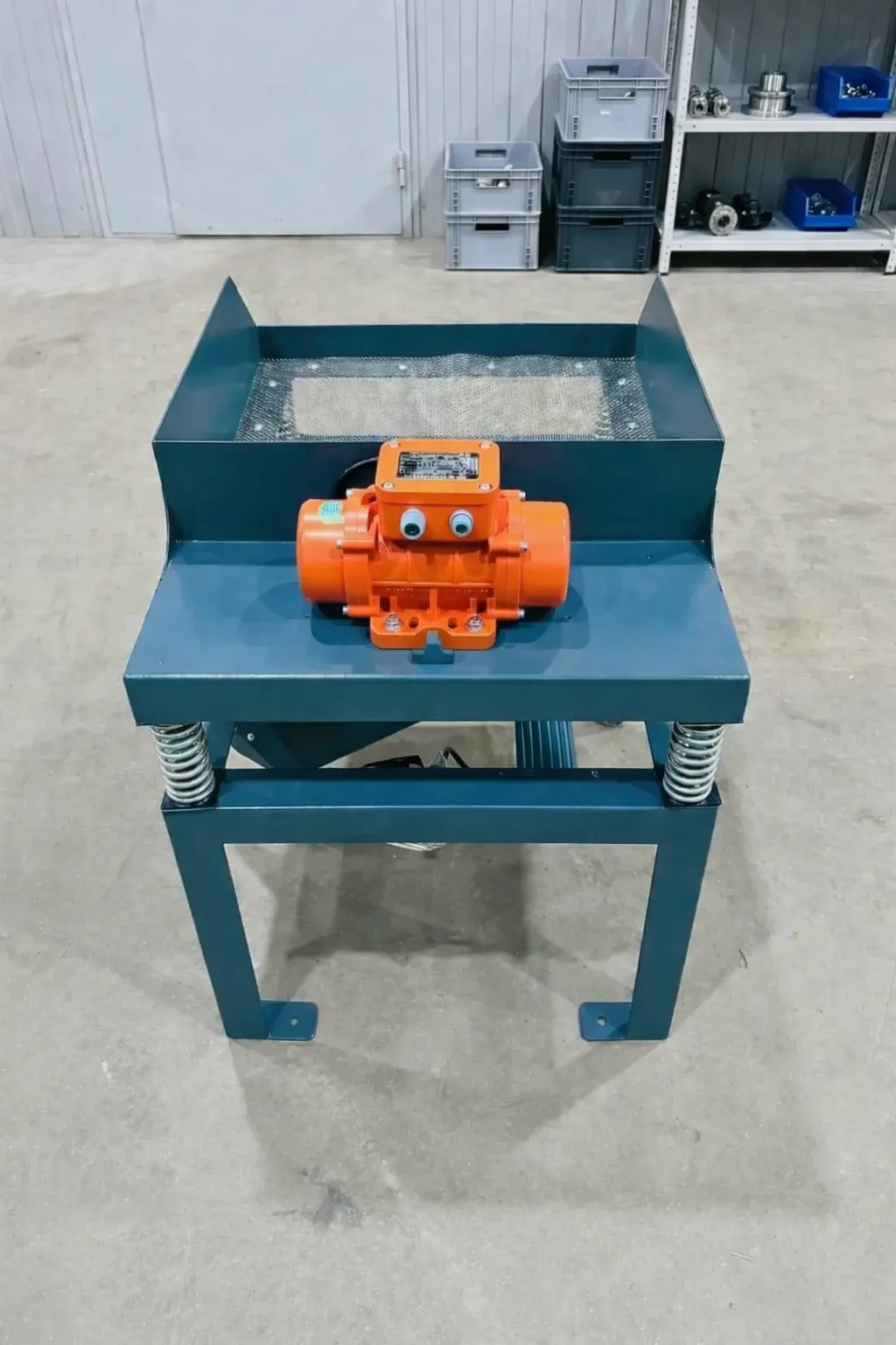 Вибросито для песка и сыпучих материалов 50х50 см, вид спереди